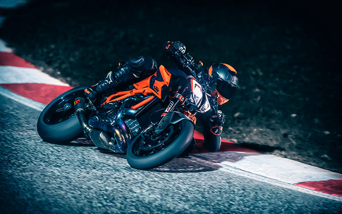 Valsebike renueva la familia Duke con la versión 2020 de la 1290 Super Duke R 2 1290 SUPER DUKE R 2020 3